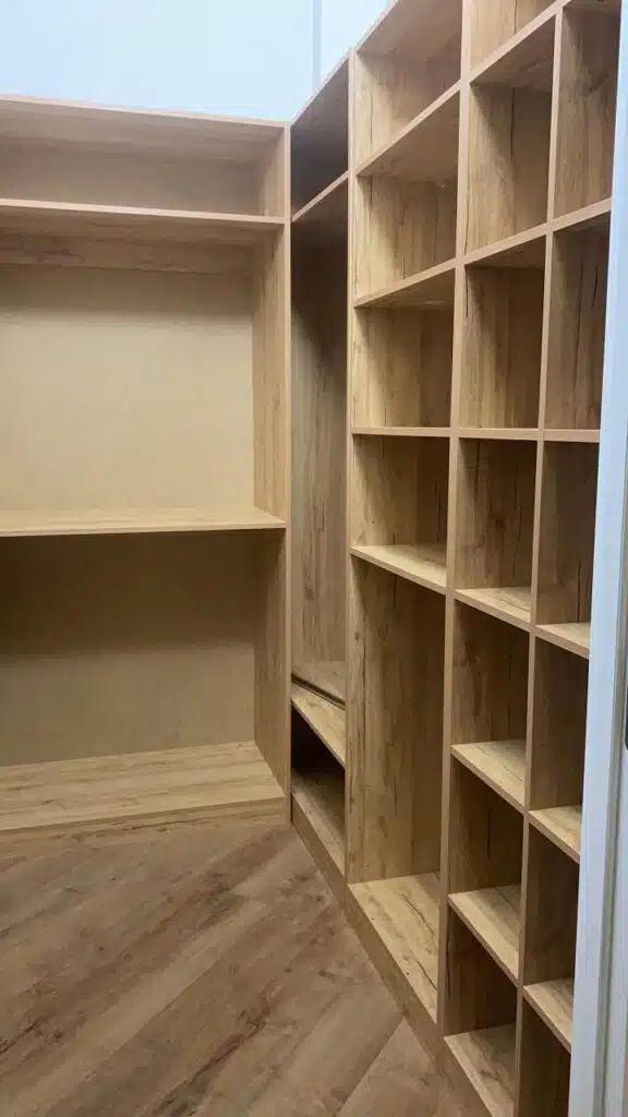 Гардеробные собери сам в Астане 4 ★ WoodDecor Гардеробная система дерево, полки и ниши собери сам, Астана