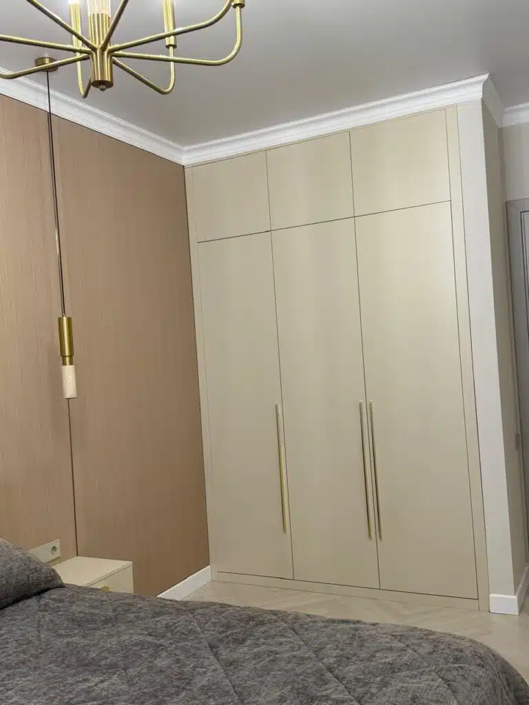 Шкафы собери сам в Астане 2 ★ WoodDecor Бежевый распашной шкаф в спальню собери сам, Астана